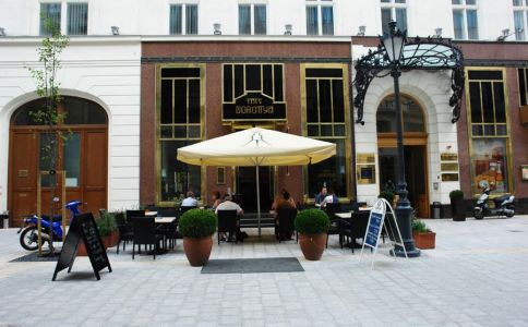Dorottya Café